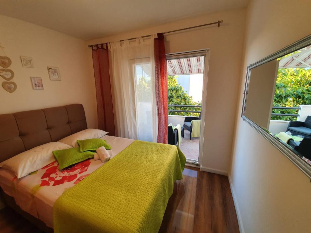 Apartmani Mara Rogoznica Рогозница Экстерьер фото