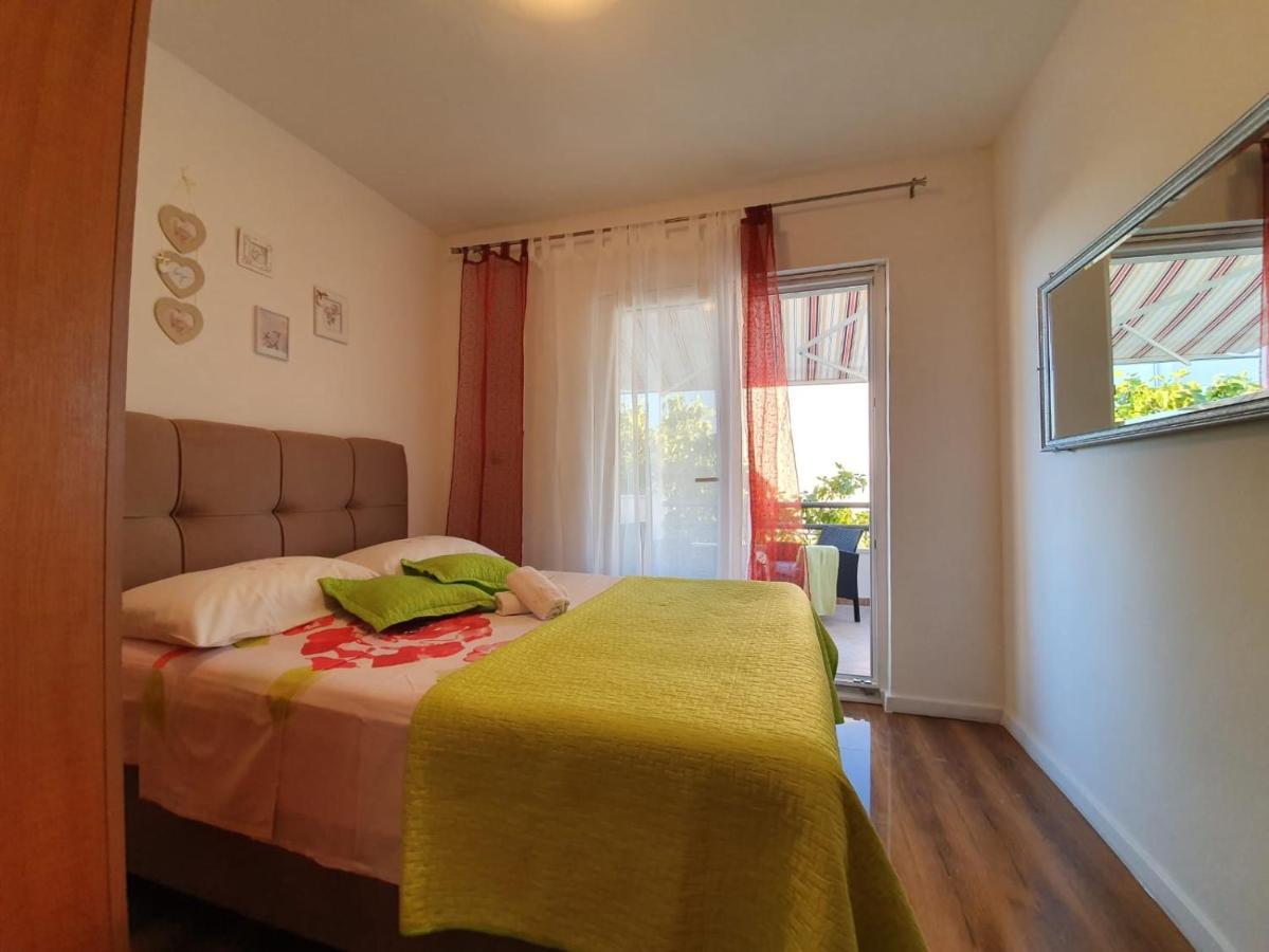 Apartmani Mara Rogoznica Рогозница Экстерьер фото