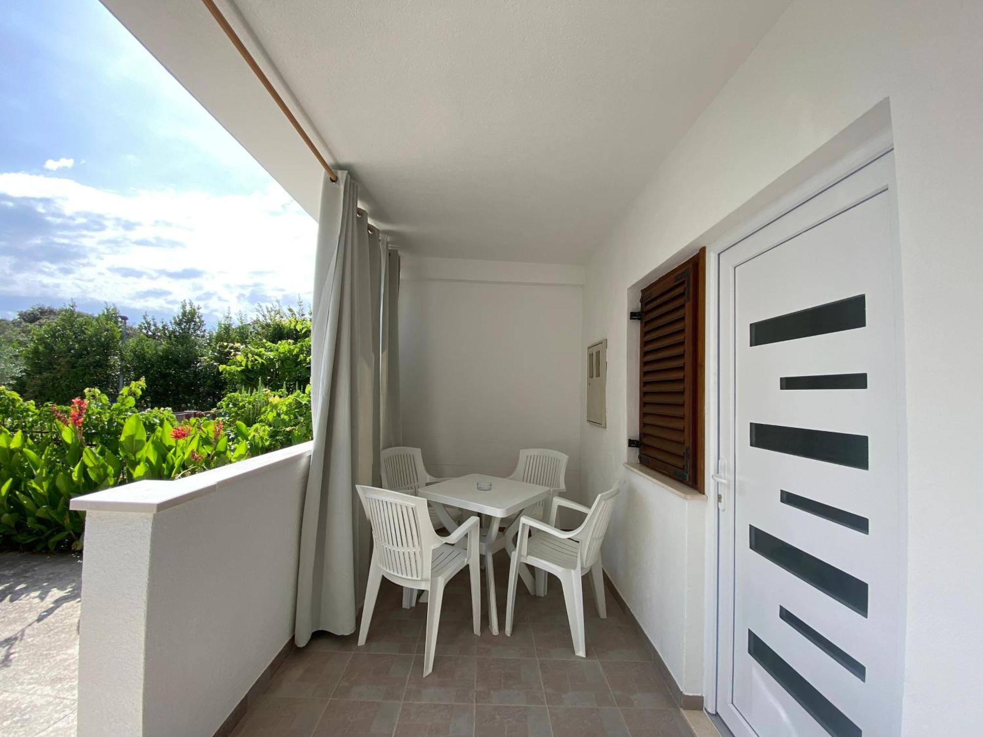 Apartmani Mara Rogoznica Рогозница Экстерьер фото